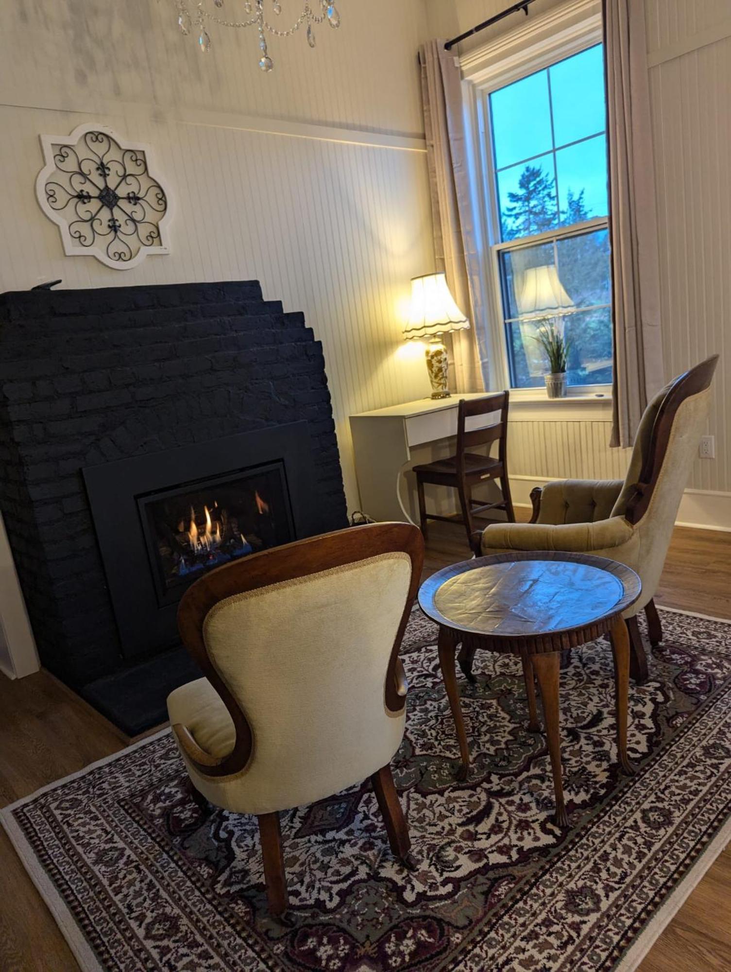 Woodside Farm Country Inn Sooke Ruang foto