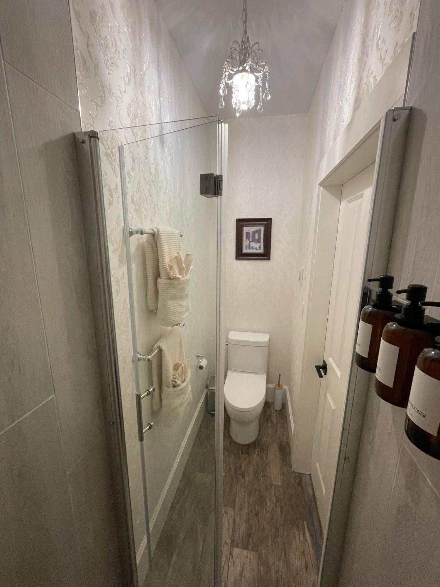 Woodside Farm Country Inn Sooke Bagian luar foto